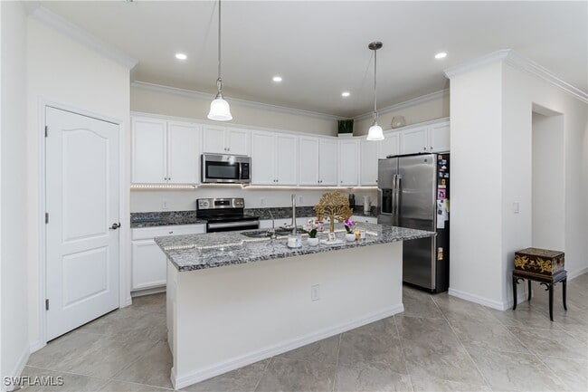 Building Photo - 9355 Foxglove Ln