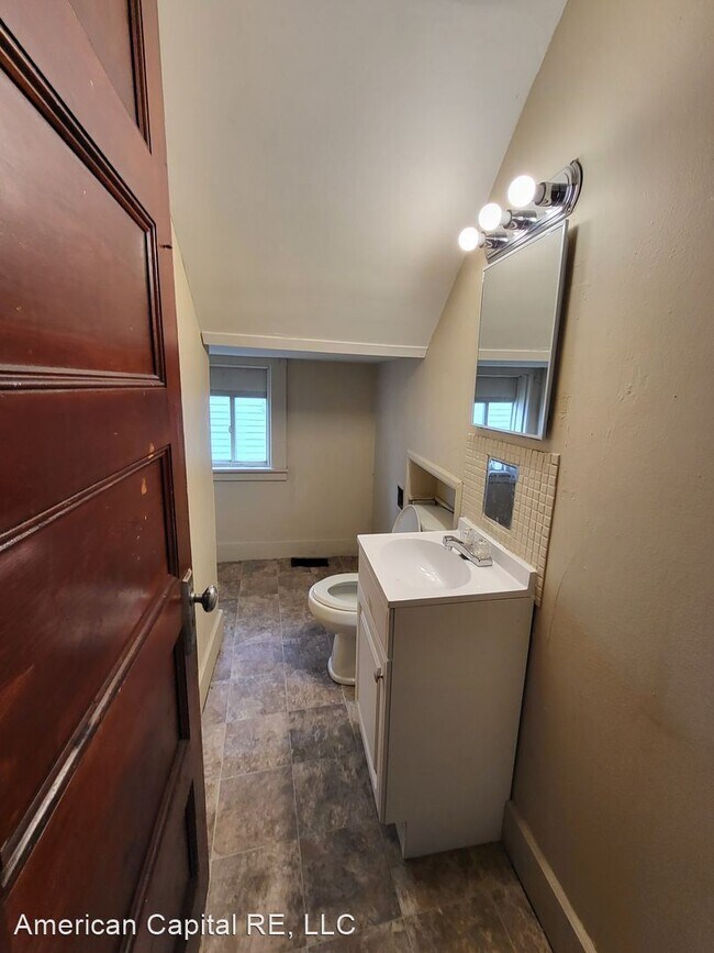 Building Photo - 5 br, 1.5 bath House - 647 Pennsylvania Ave