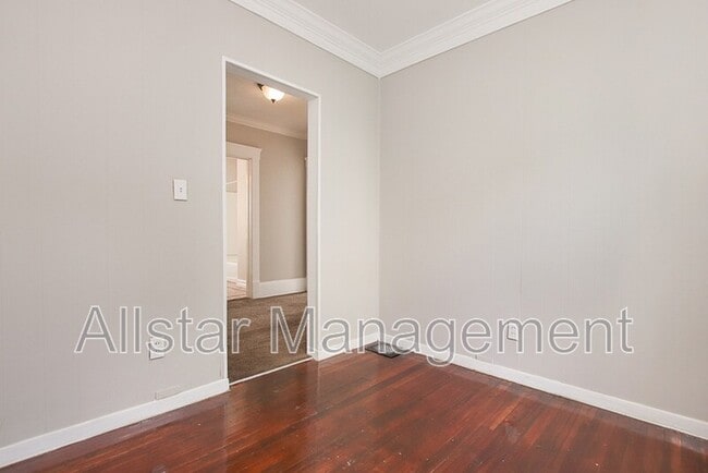 Building Photo - 3195 Whitethorn Rd