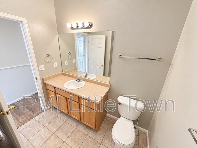 Building Photo - 2943 W Riverwalk Cir