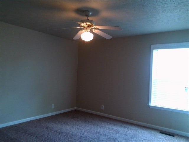 Building Photo - 212 Wildgrove Ct