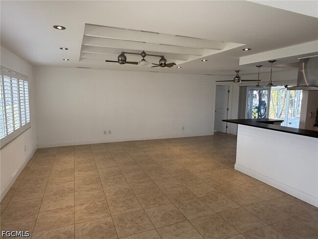 Building Photo - 5354 Coral Ave