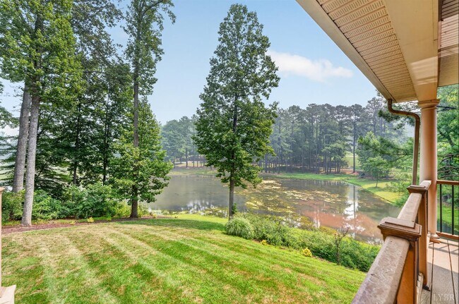 Building Photo - 237 Golf Course Trail