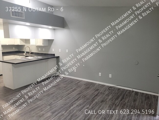 Building Photo - 37255 N Ootam Rd