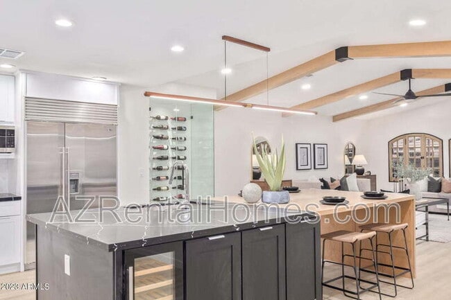 Building Photo - 3005 N 81st Pl