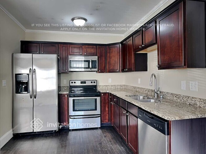 Building Photo - 142 Dahlgren St SE