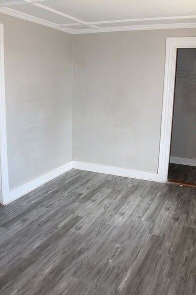 Building Photo - 20 Bellevue St