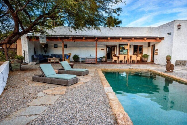 Building Photo - 71607 Sahara Rd