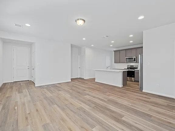 Building Photo - 209 Cherry Blossom Ln