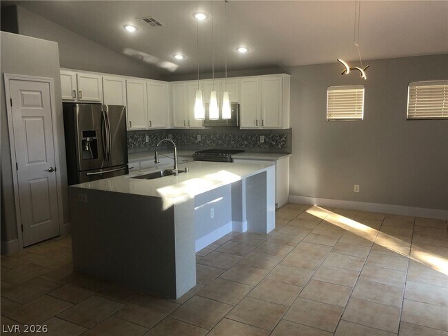 Building Photo - 3729 Discovery Creek Ave