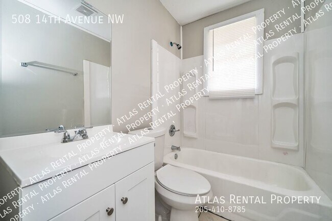 Building Photo - 508 14th Avenue NW Decatur, AL 35601