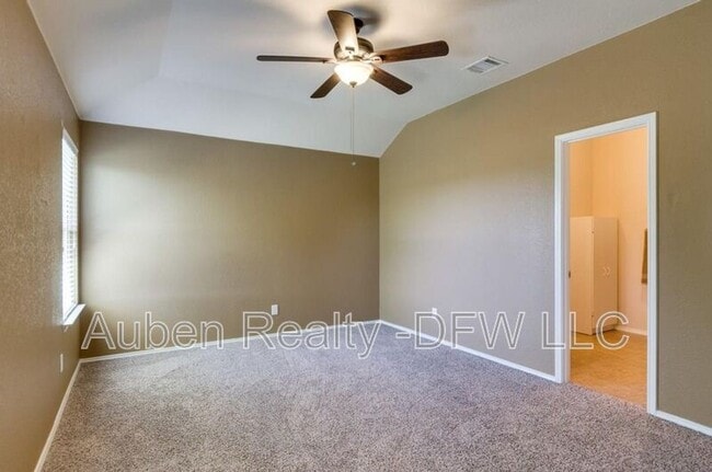 Building Photo - 4533 Wheatland Dr