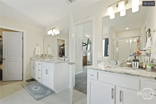 Building Photo - 126 Chalk Farm Wy