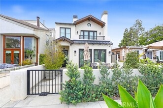 Building Photo - 519 Larkspur Ave