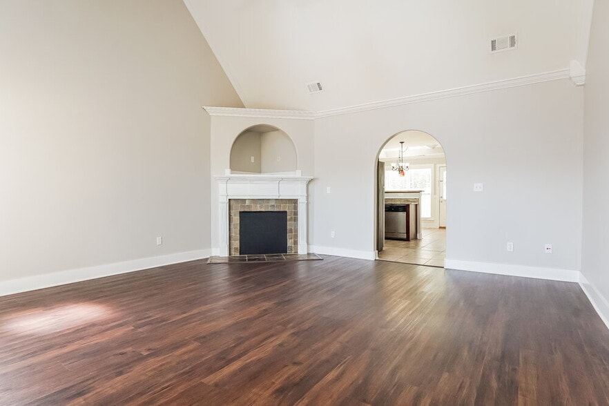 Building Photo - 224 Stonecreek Pl