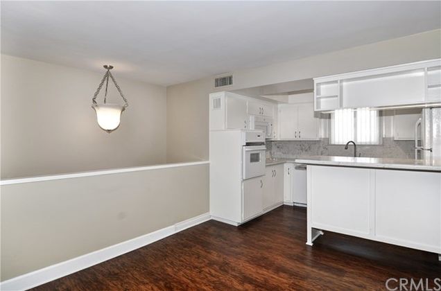 Building Photo - 111 19th St