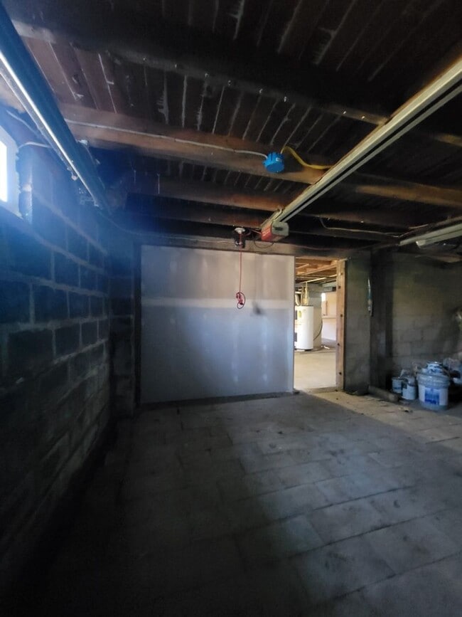 Building Photo - 2660 Sheridan Rd