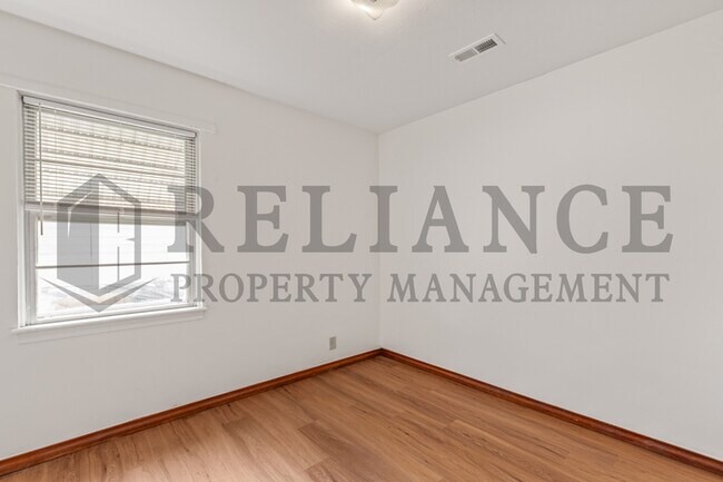 Building Photo - 4263 Cumberland St