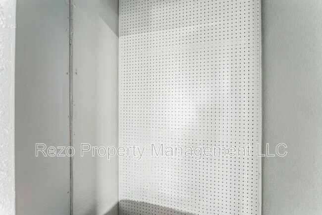 Building Photo - 465 Rio Grande Ln