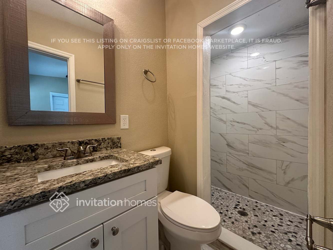 Building Photo - 3621 Sutton Dr