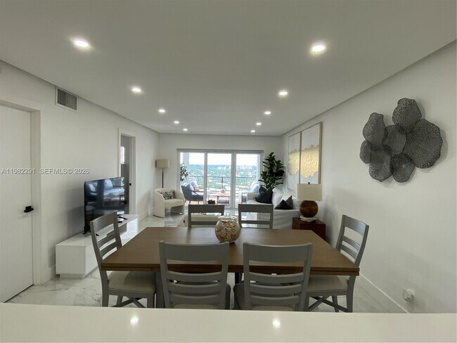 Building Photo - 1500 S Ocean Blvd