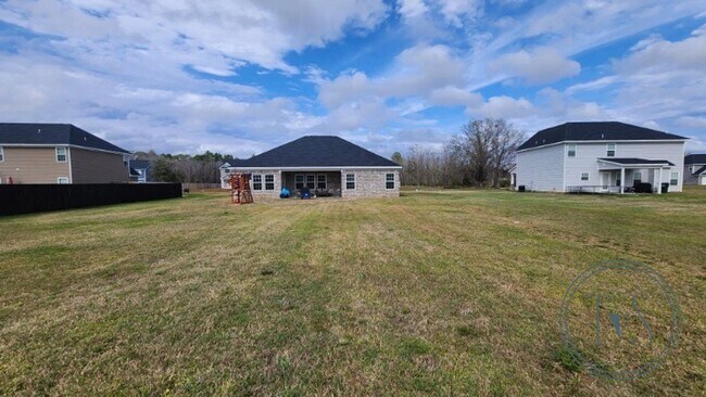 Building Photo - SPRING MOVE-IN SPECIAL AND RATE DROP ALERT...