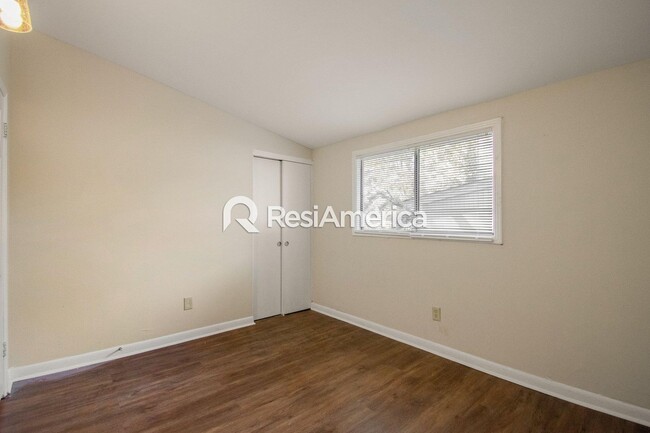 Building Photo - Thoughtfully Updated 3/1 in Westwood