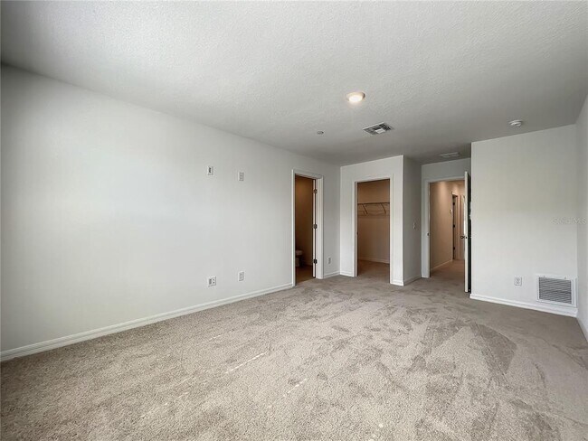 Building Photo - 12518 Willstatter Ave