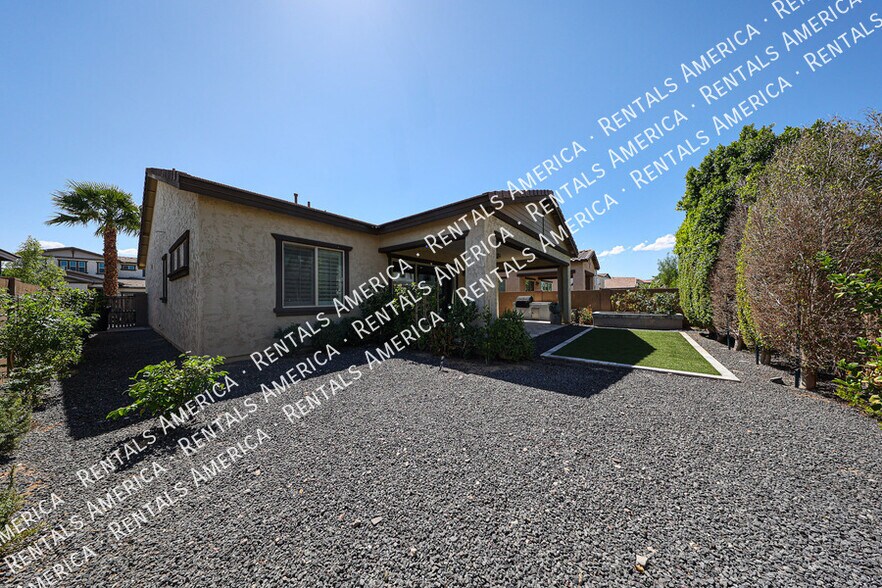 Building Photo - 248 E Desert Broom Dr