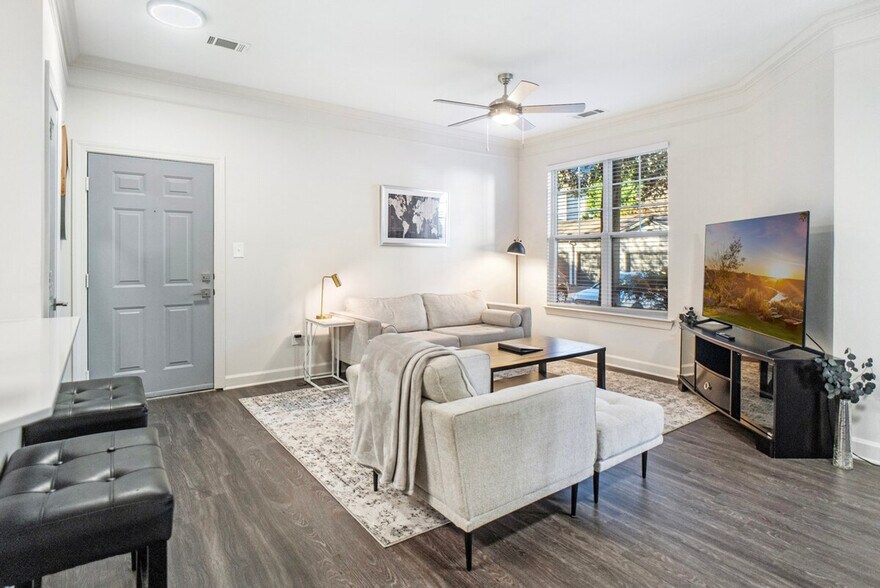 Building Photo - 2212 Brisbane Woods Way