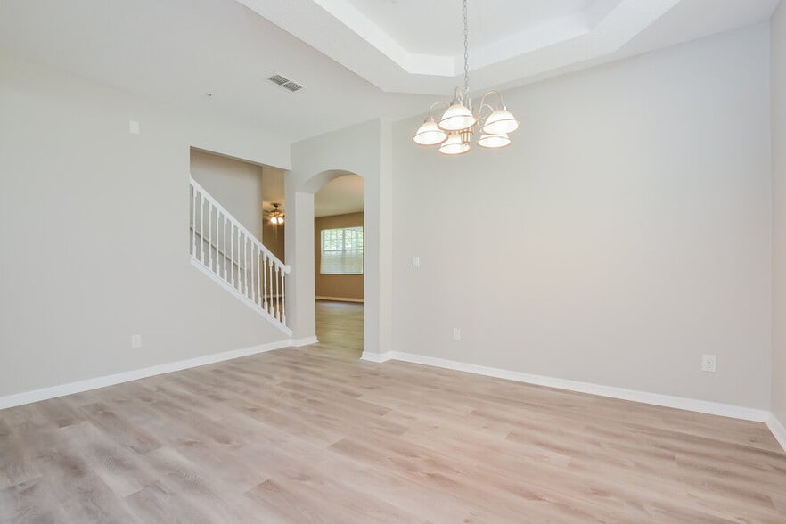 Building Photo - 9700 Moss Rose Way