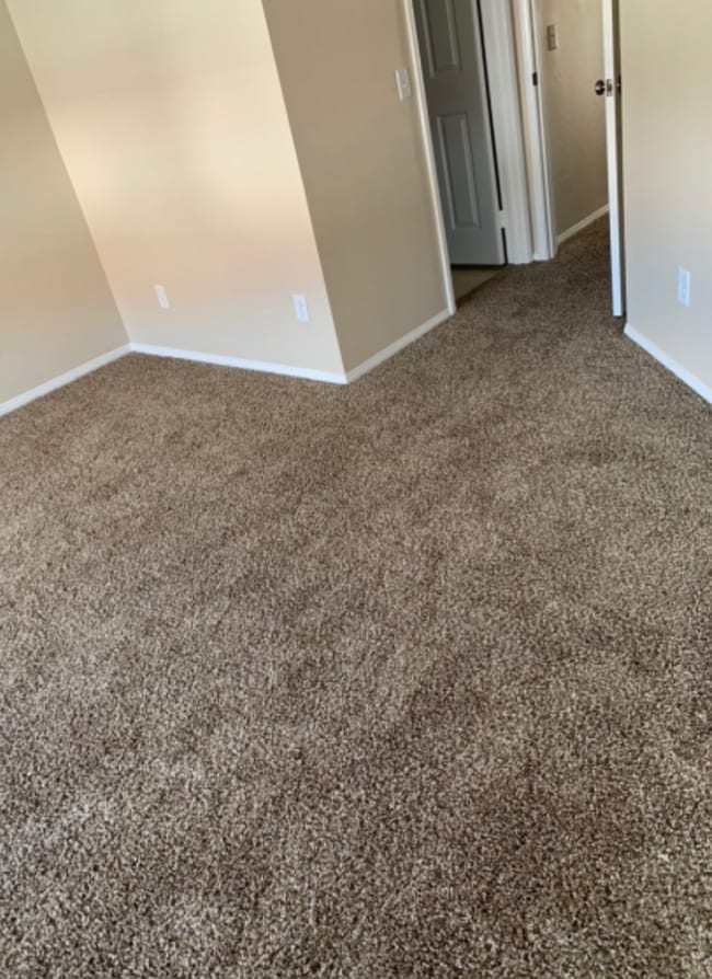 Building Photo - Rancho Del Mar Townhome in Central Temecul...