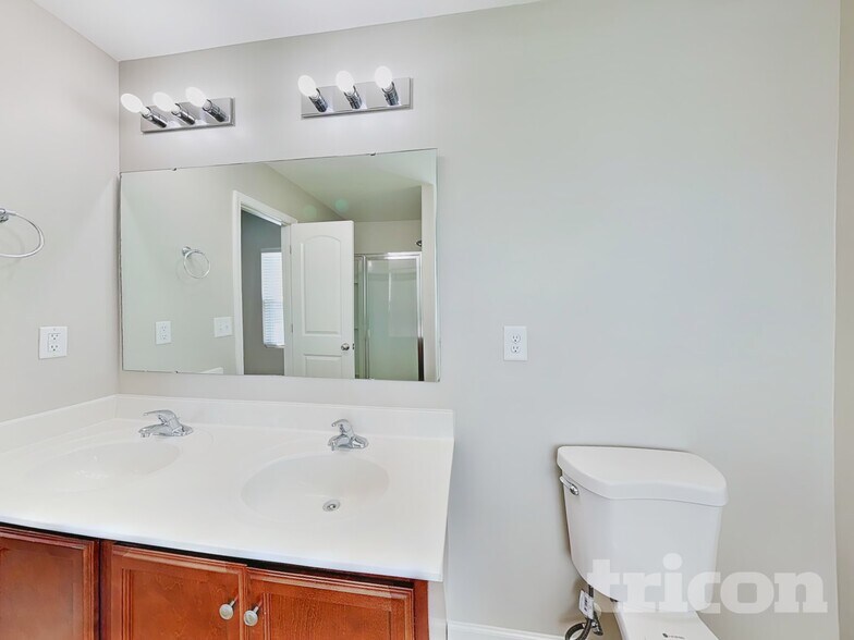 Building Photo - 188 Altondale Dr