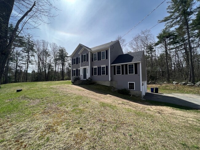 Building Photo - 78 Bayberry Hill Rd