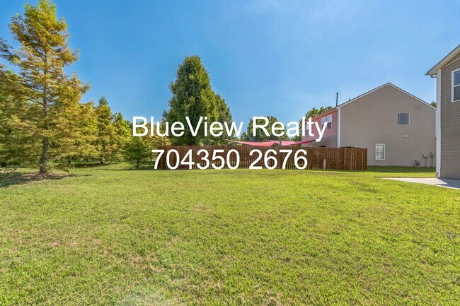 Building Photo - 8605 Redding Glen Ave