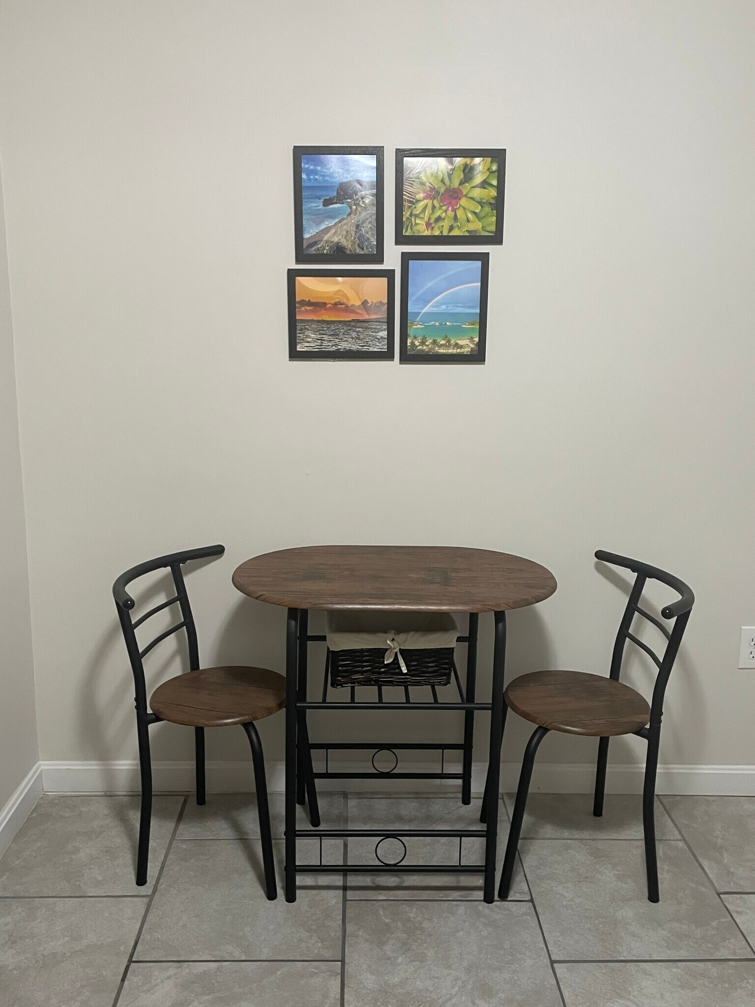 Building Photo - 31 Locust St