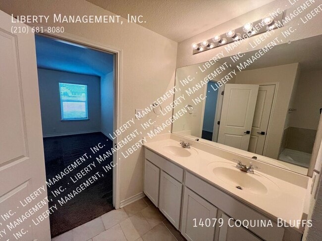 Building Photo - 14079 Coquina Blfs