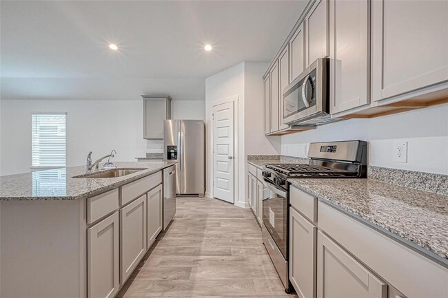 Building Photo - 31634 Brandon Ml Trl