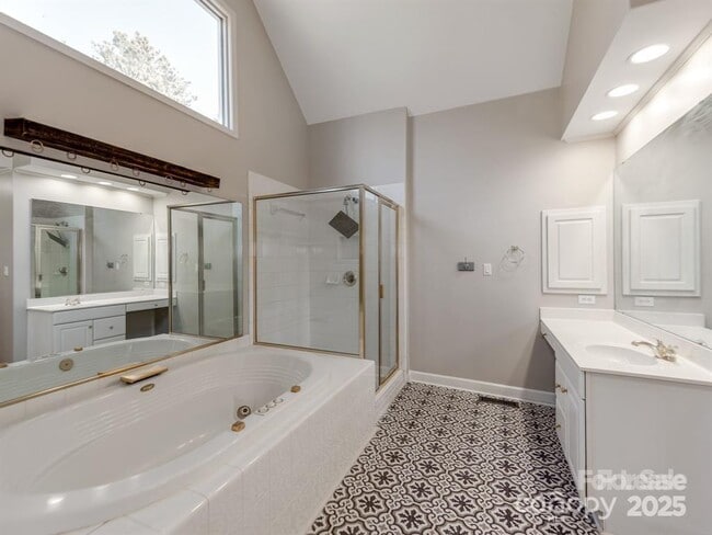 Building Photo - 5839 Painted Fern Ct