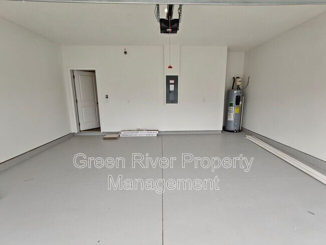 Building Photo - 5724 Lagoon Cruise Wy