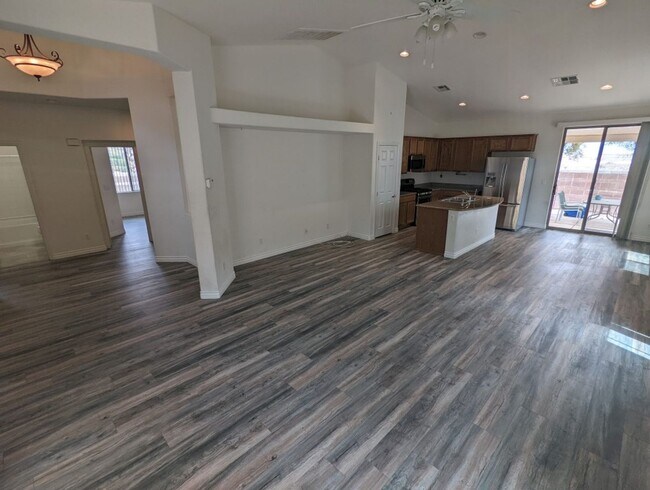 Building Photo - 8148 Slate Falls St