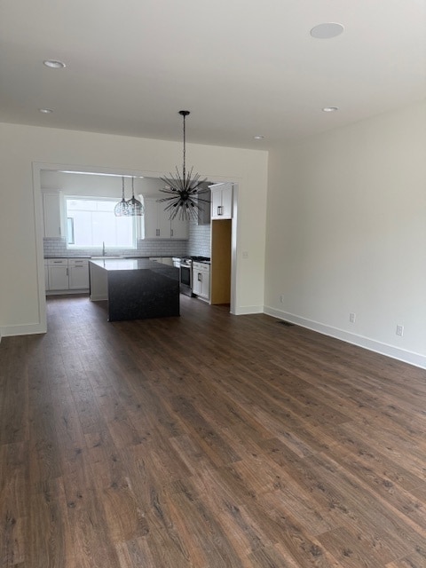 Building Photo - 3BR/2.5BA New construction with rooftop te...