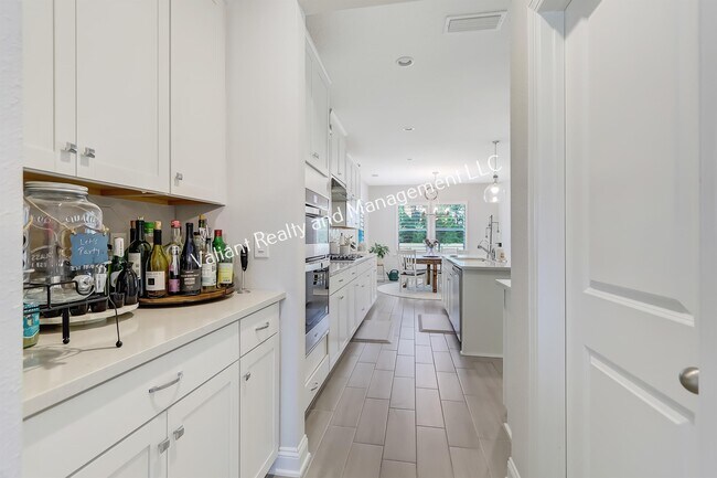 Building Photo - 295 Morning Mist Ln