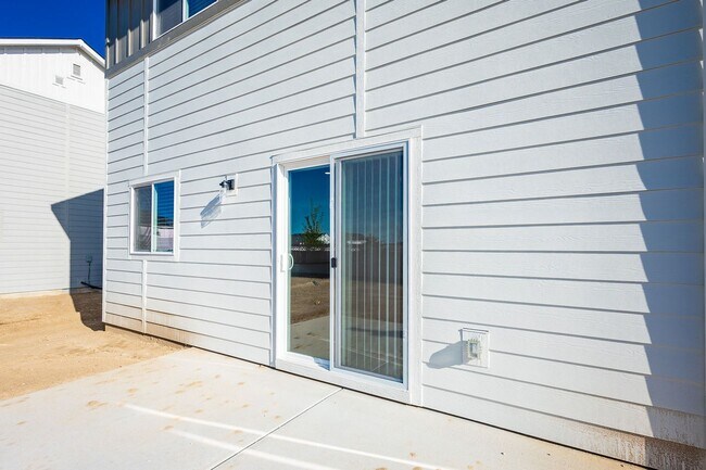 Building Photo - Brand New 4 Bed 2.5 Bath House in Star