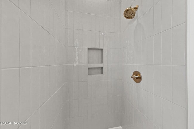 Building Photo - 115 Gaunt Ln