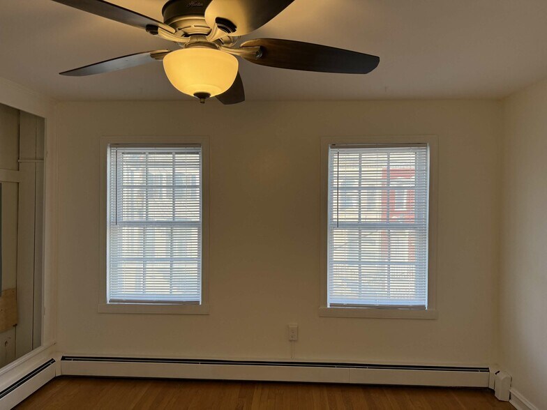 2 Bedroom Windows - 344B W Patrick St