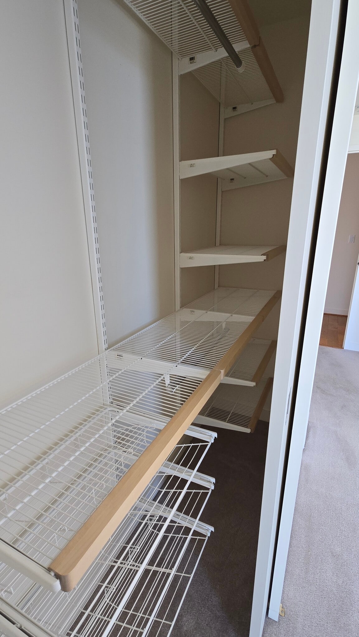 Elfa closet - customizable - 175 W Saint James St