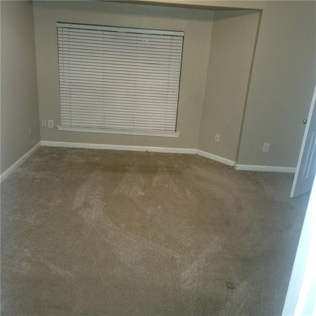 Building Photo - 2127 Dillard Crossing
