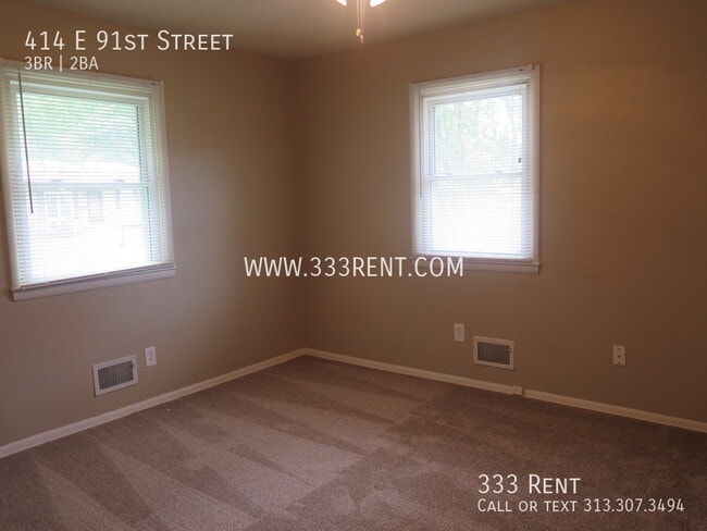 Building Photo - 414 E 91st St