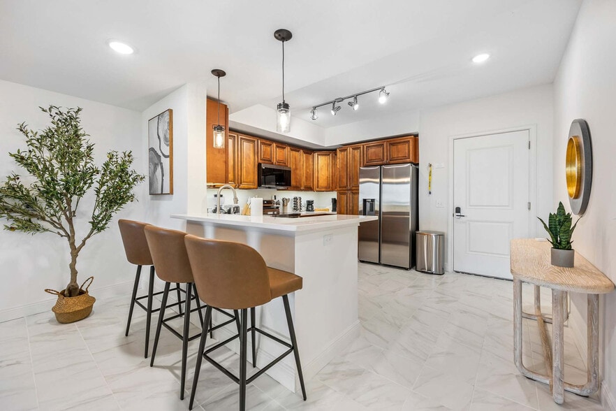 Building Photo - 605 Kemp St